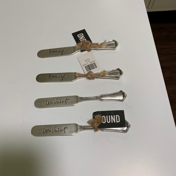 Found silverware set of four - Picture 5 of 12